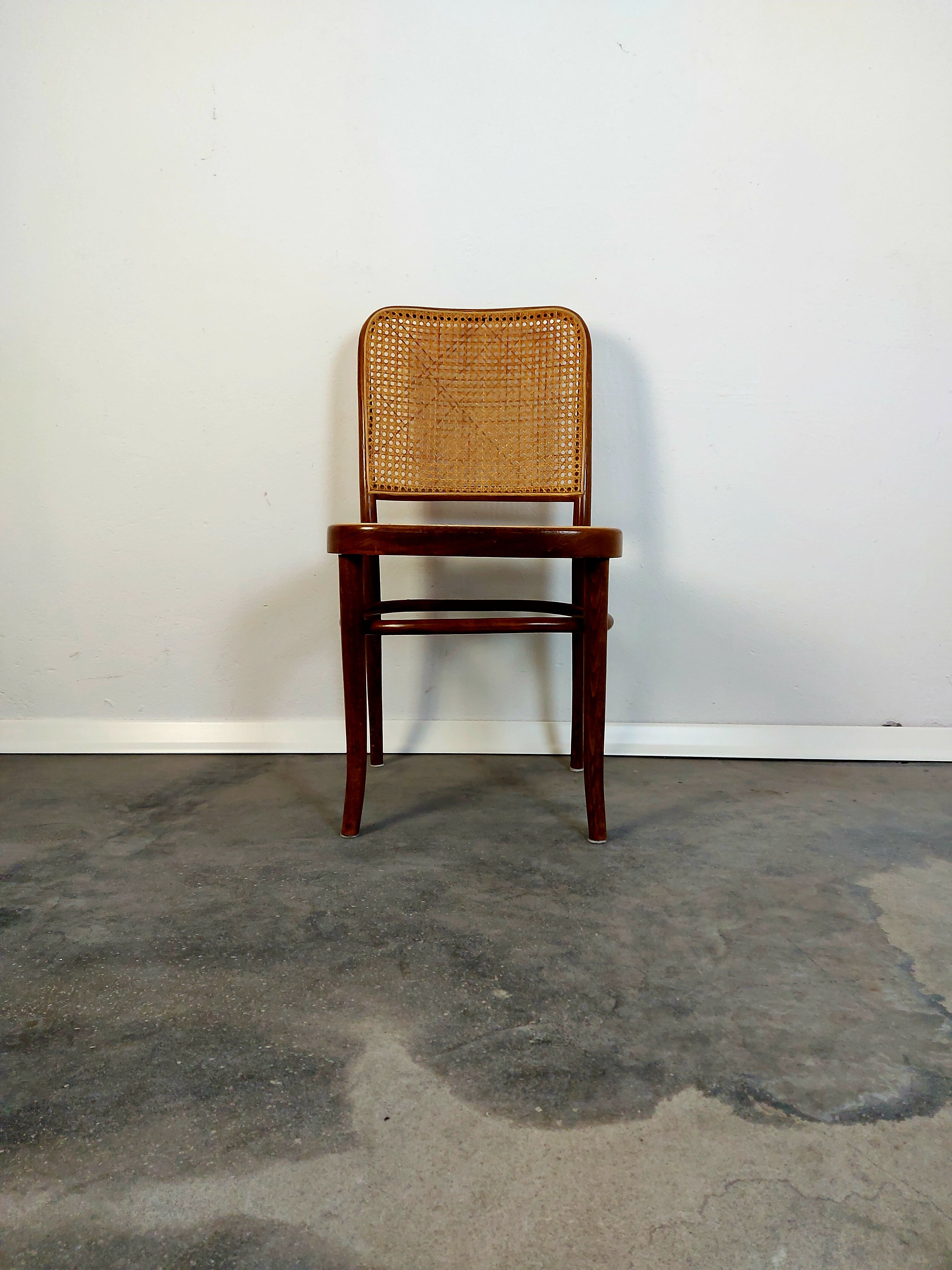 Prague Chair, no. 811 Bentwood chair, 1970s, 1 of 2