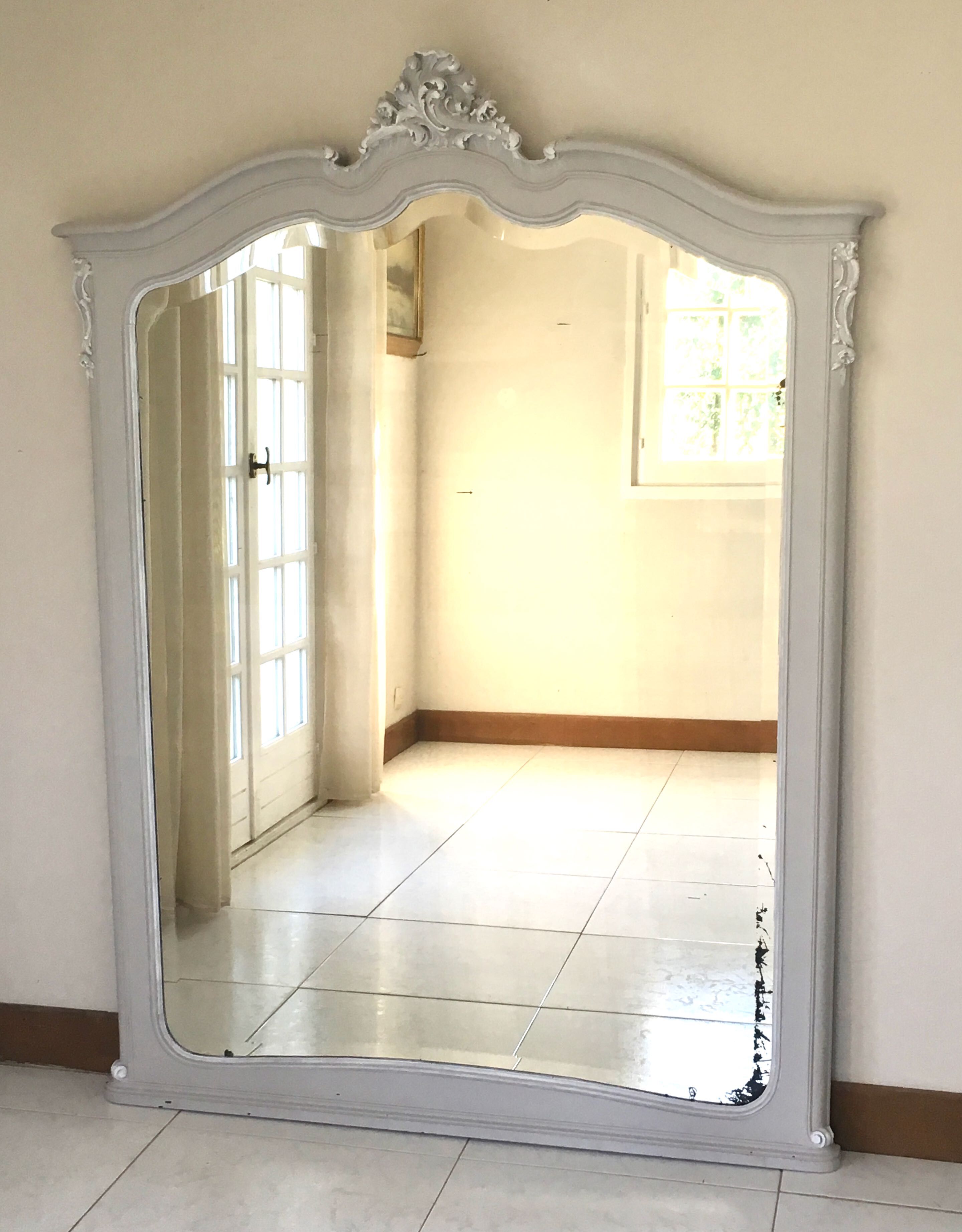 Miroir antique 128 x 170 bois sculpté