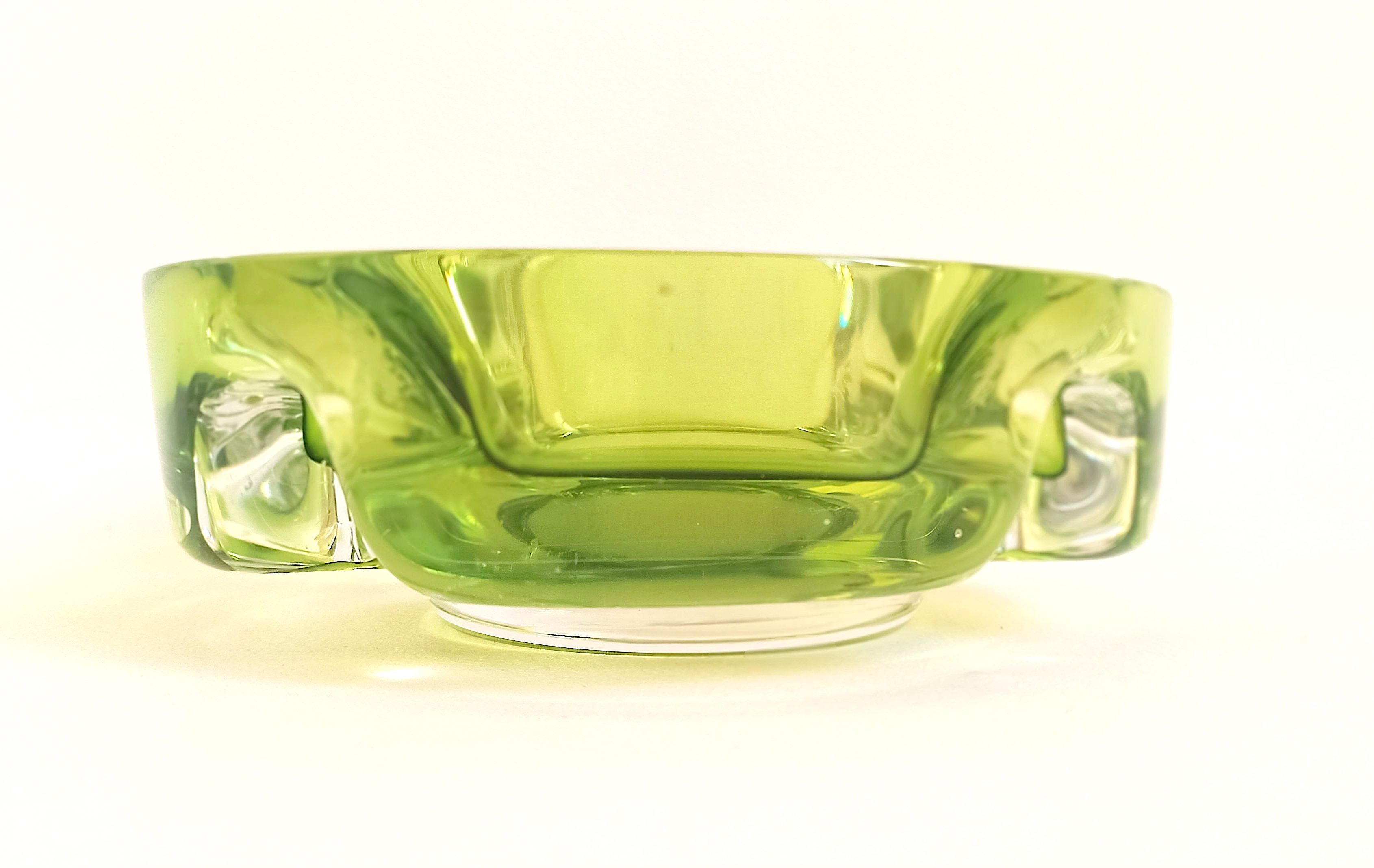 Green anise crystal ashtray Val St Lambert 70s Diameter 16.6 cm