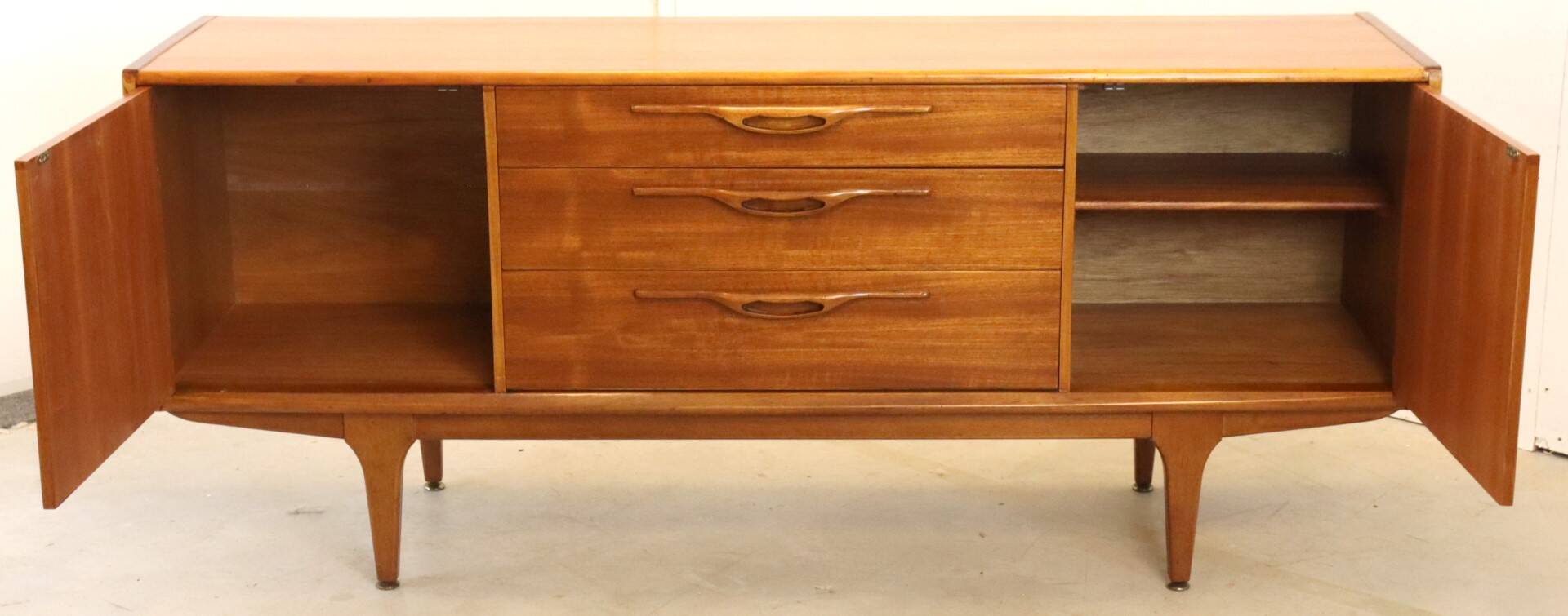 Vintage MCM Jentique 'Hoddlesden' sideboard