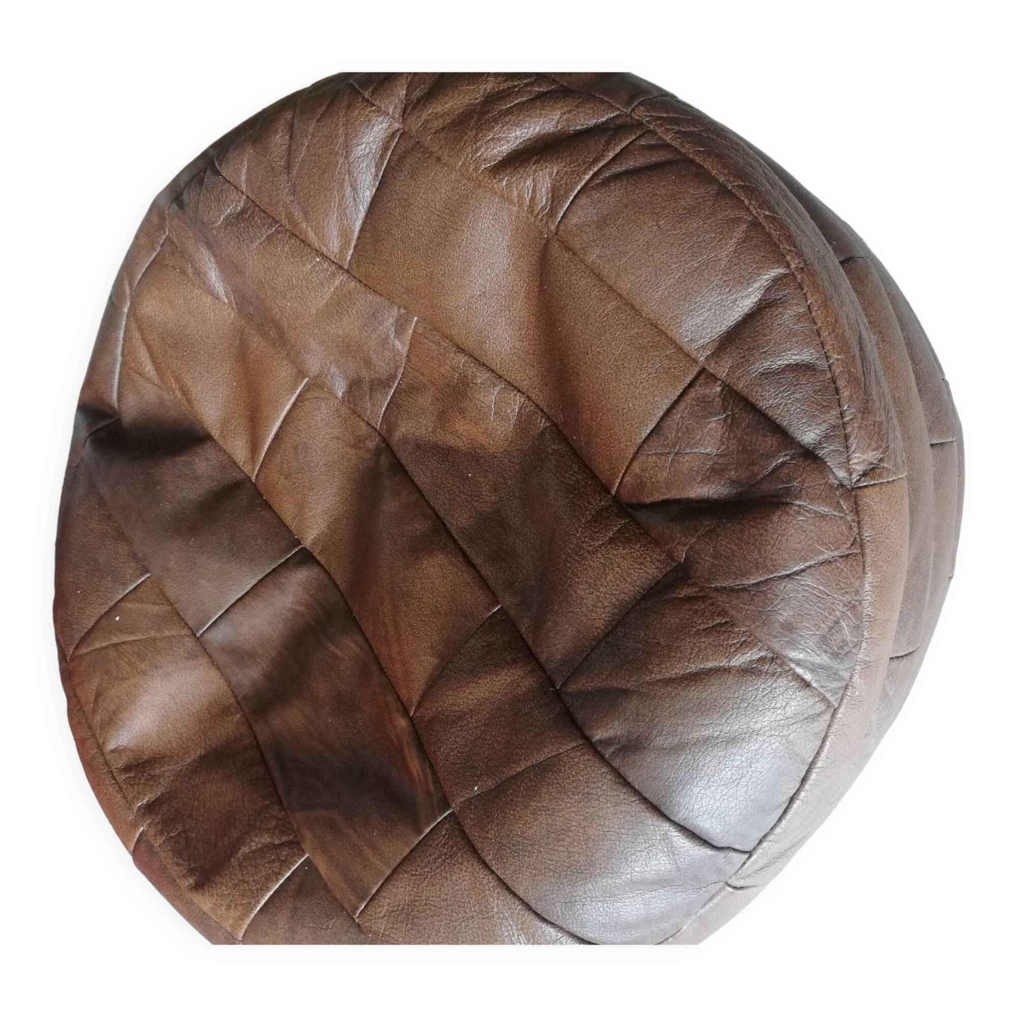 Brown round pouf imitation leather