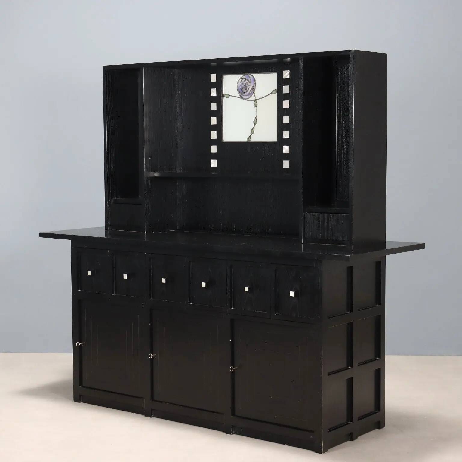 Vintage buffet Cassina design Charles Rennie Mackintosh 1980s
