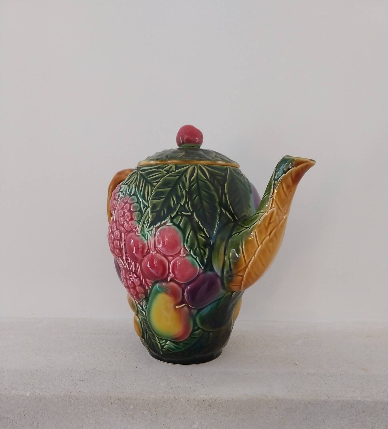 Majolica water pitcher in slipware signed Salin les Bains