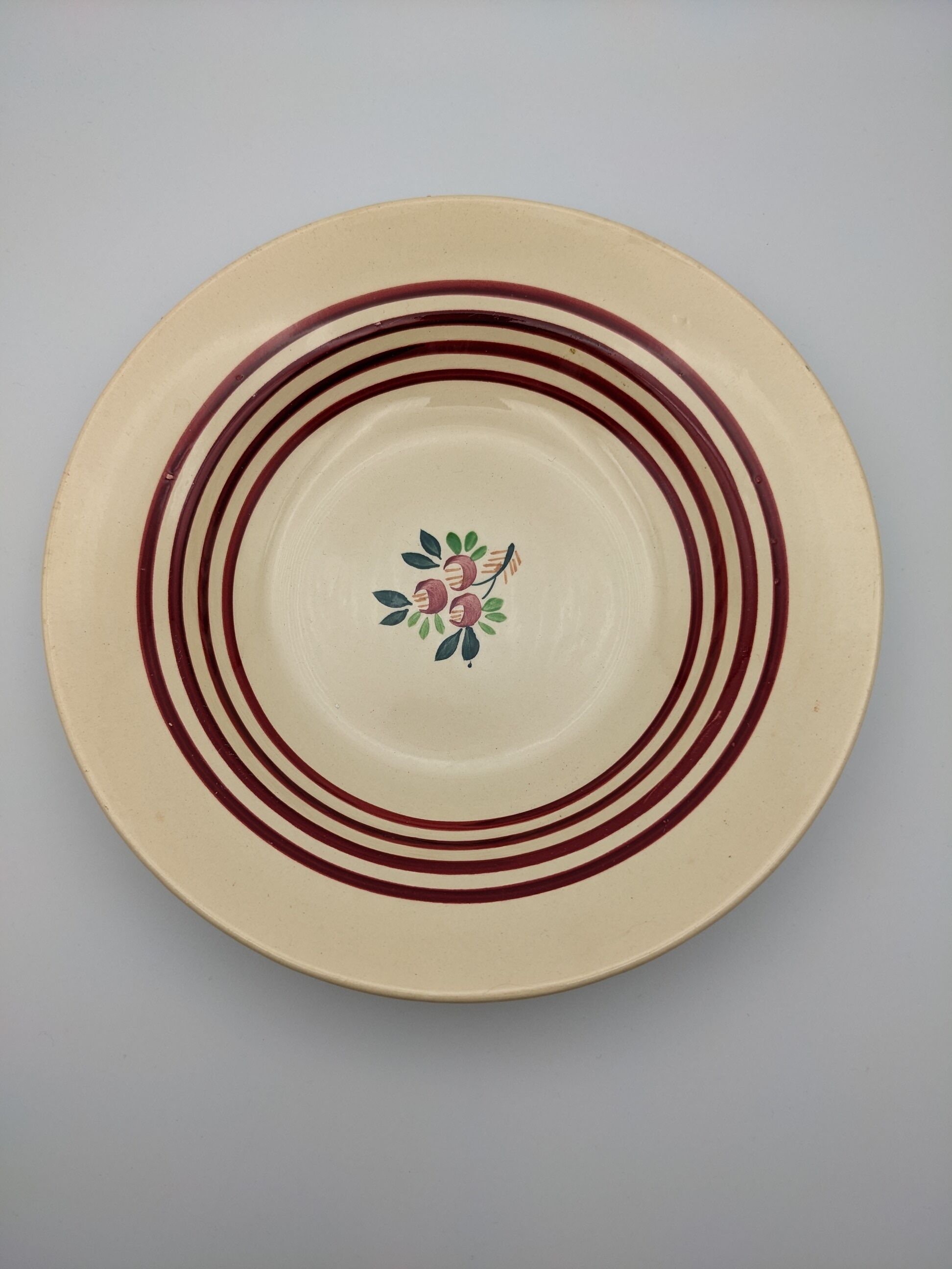 Lot of 6 hollow plates gien france beige color red border flower decoration