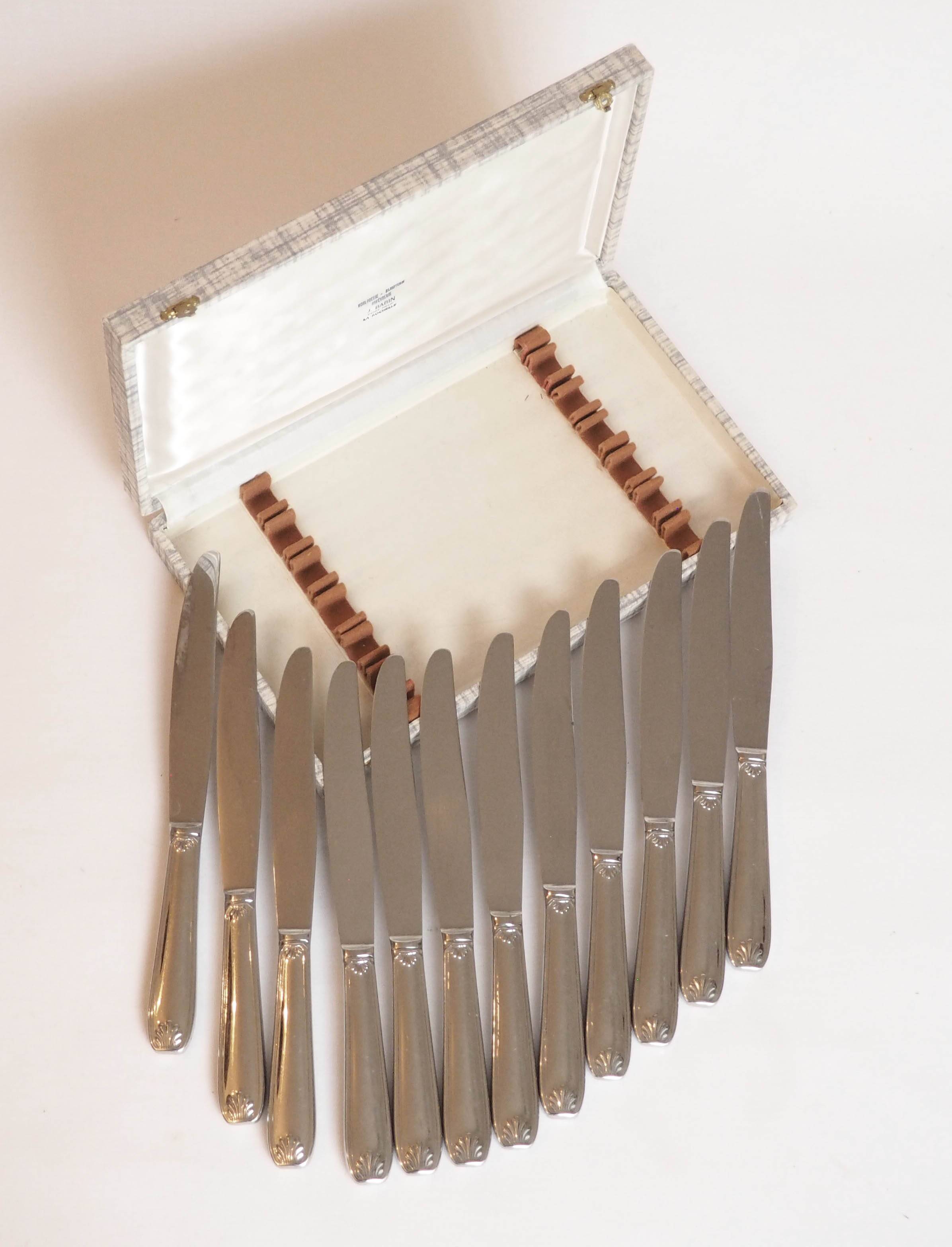 Set of 12 stainless steel knives