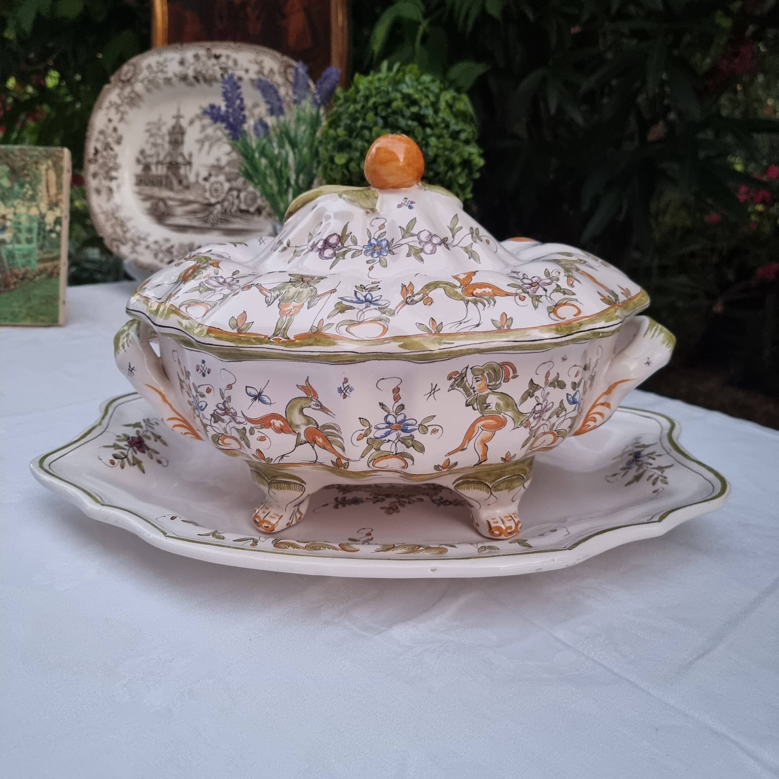 Large vintage French porcelain soup tureen from Moustiers Martres Tolosa