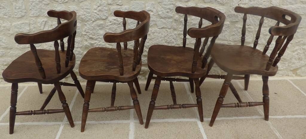 4 solid wood western-style "smoker's chairs" made of oak