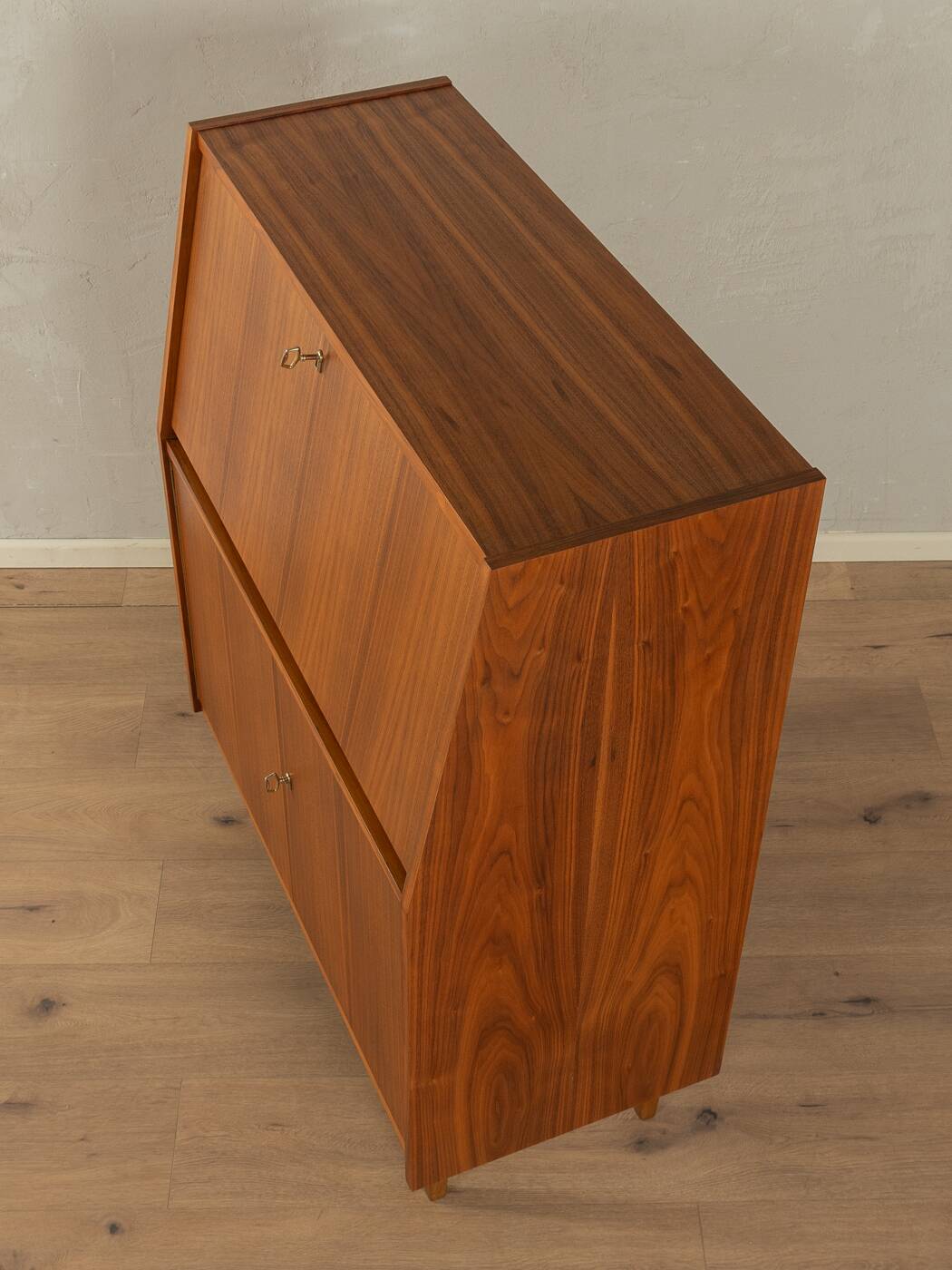 1960s Bureau