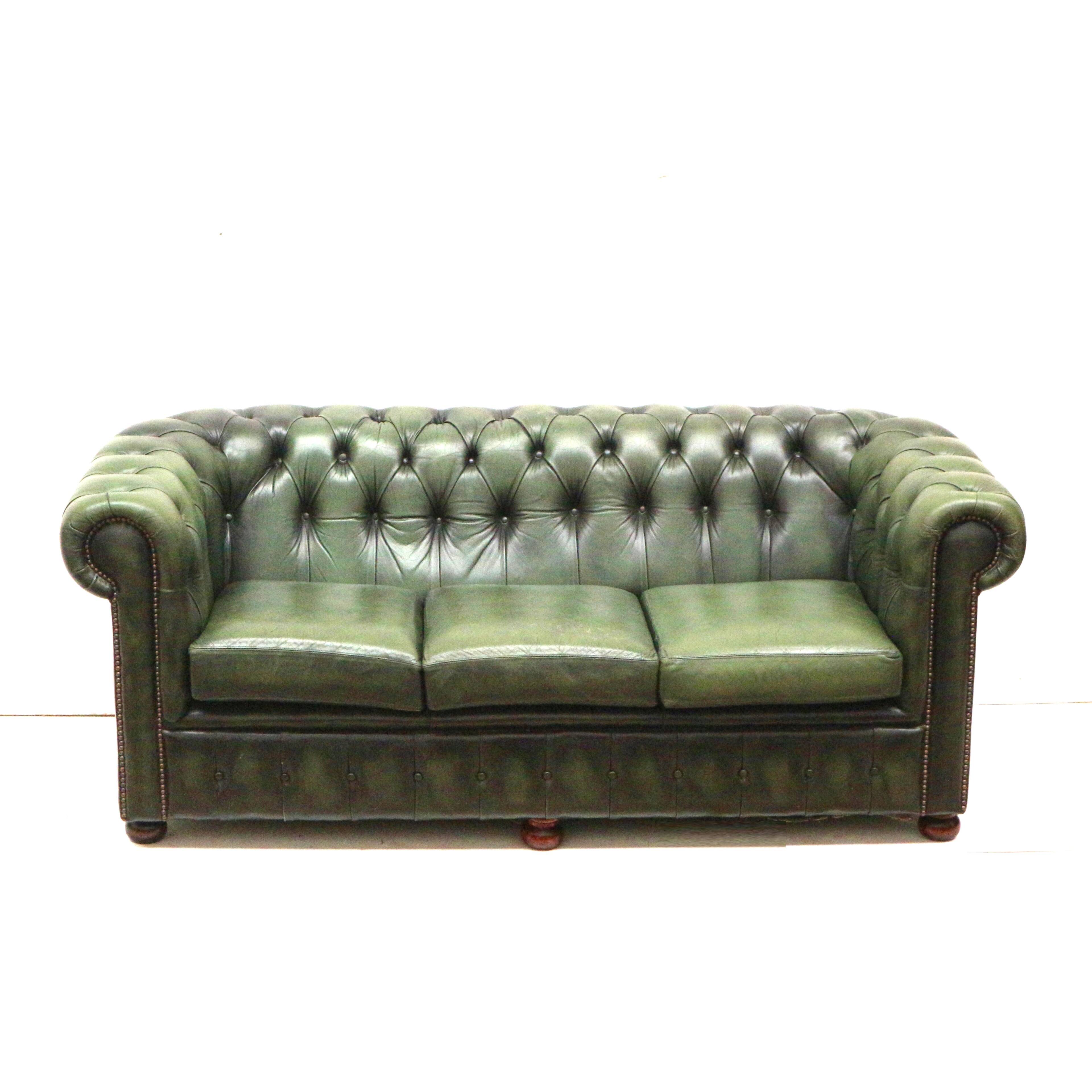 Green vintage leather 3-seater Chesterfield sofa