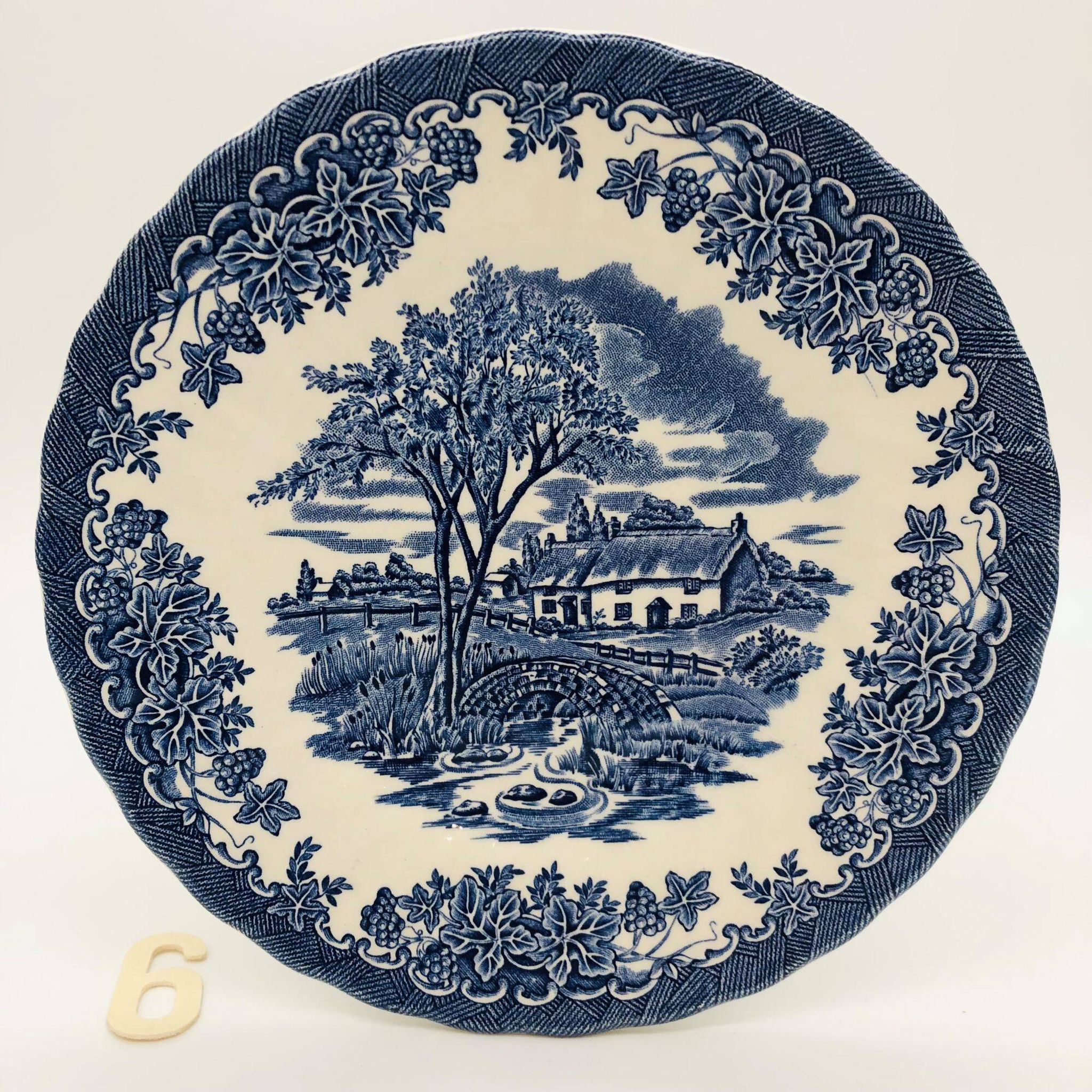 6 assiettes à dessert en faïence anglaise Myott Meakin