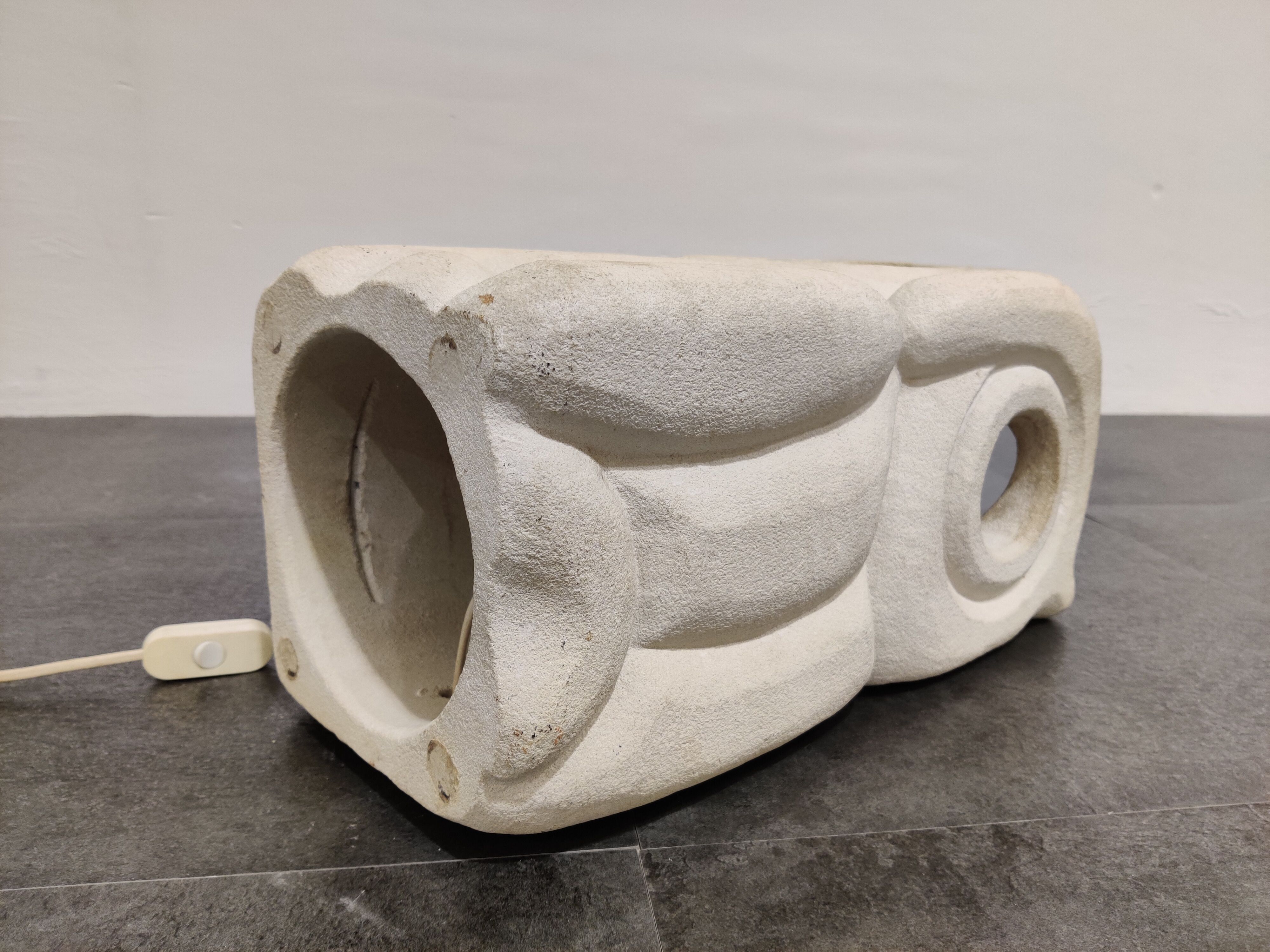 Limestone owl lamp by Albert Tormos, 1970s
