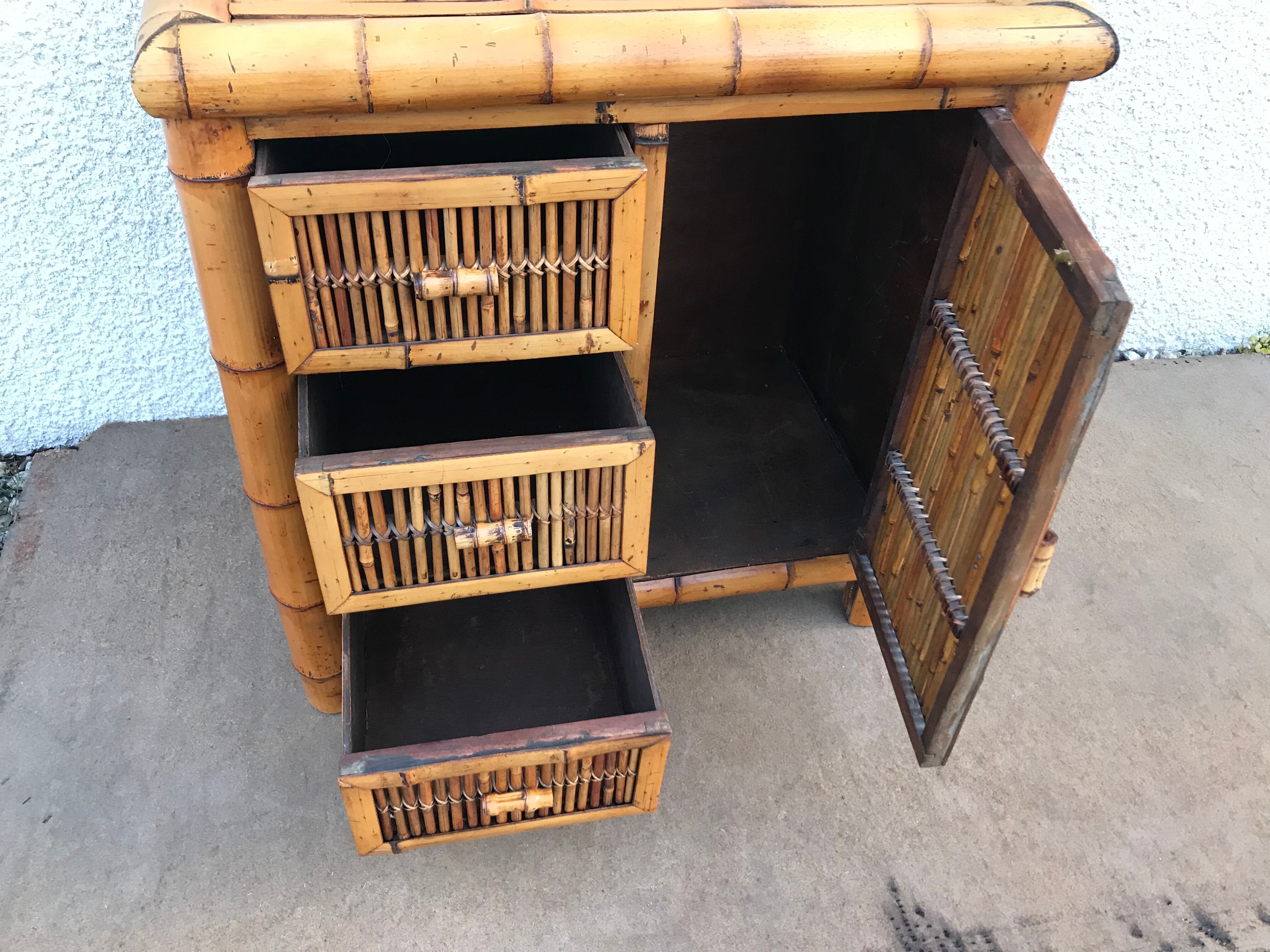 Extra bamboo furniture