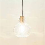 Plafonnier Mid-Century en verre bullé et laiton – H. Tynell pour Limburg, années 60