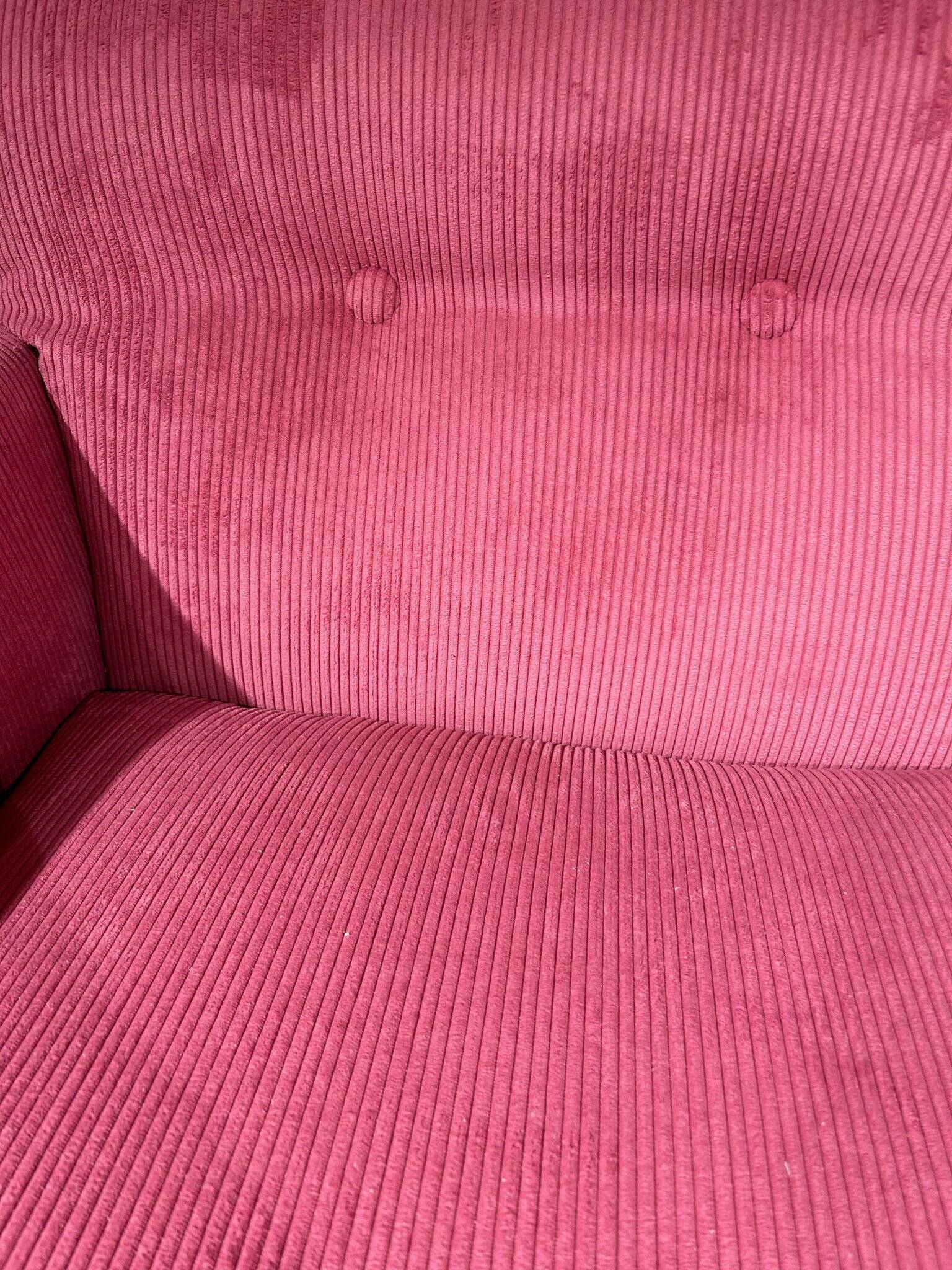 Three-seater corduroy sofa in pink, Piazzesi