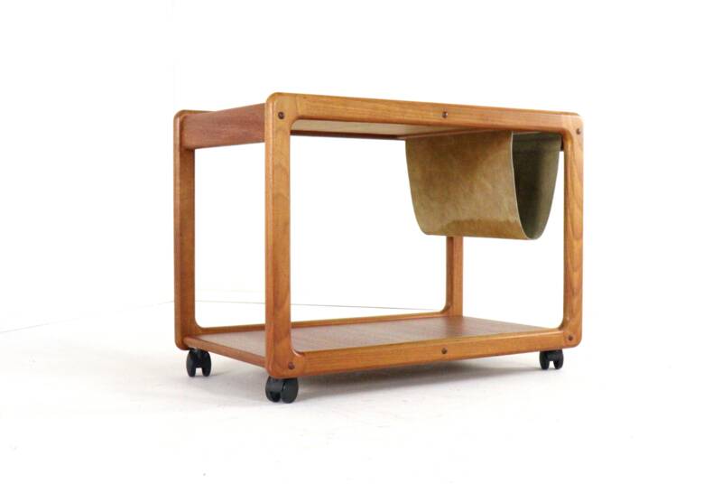 Vildbjerg Møbelfabrik trolley with magazine holder