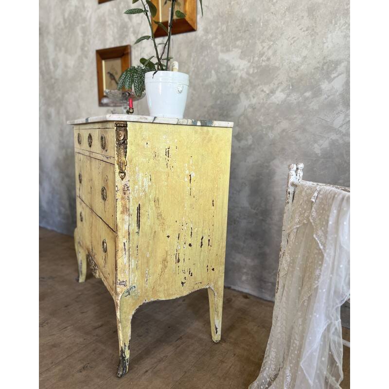 Commode patinée