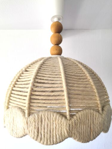 Suspension laine et boules de bois design années 70