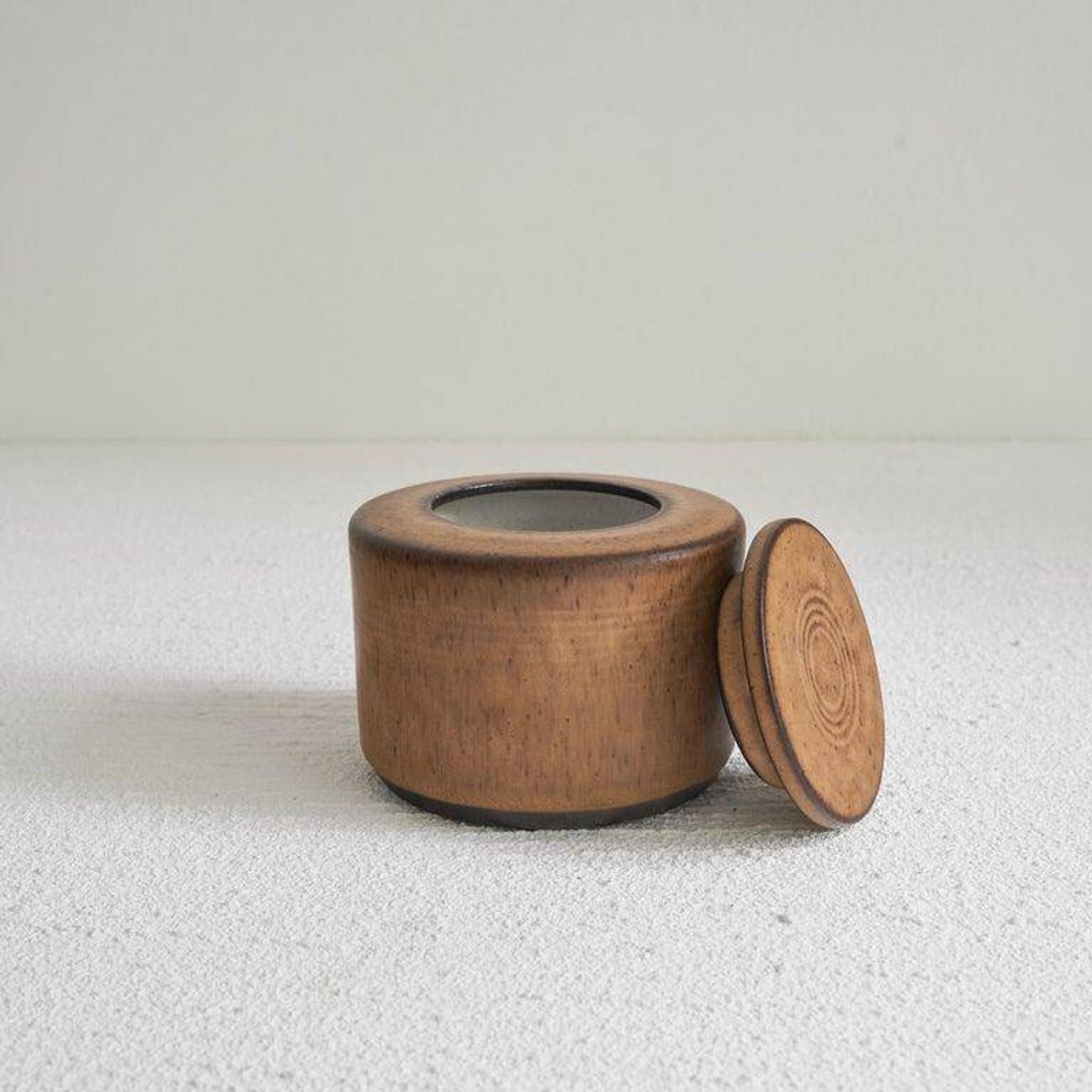 Meindert Zaalberg Studio Pottery 'Stop' boîte avec couvercle 1962