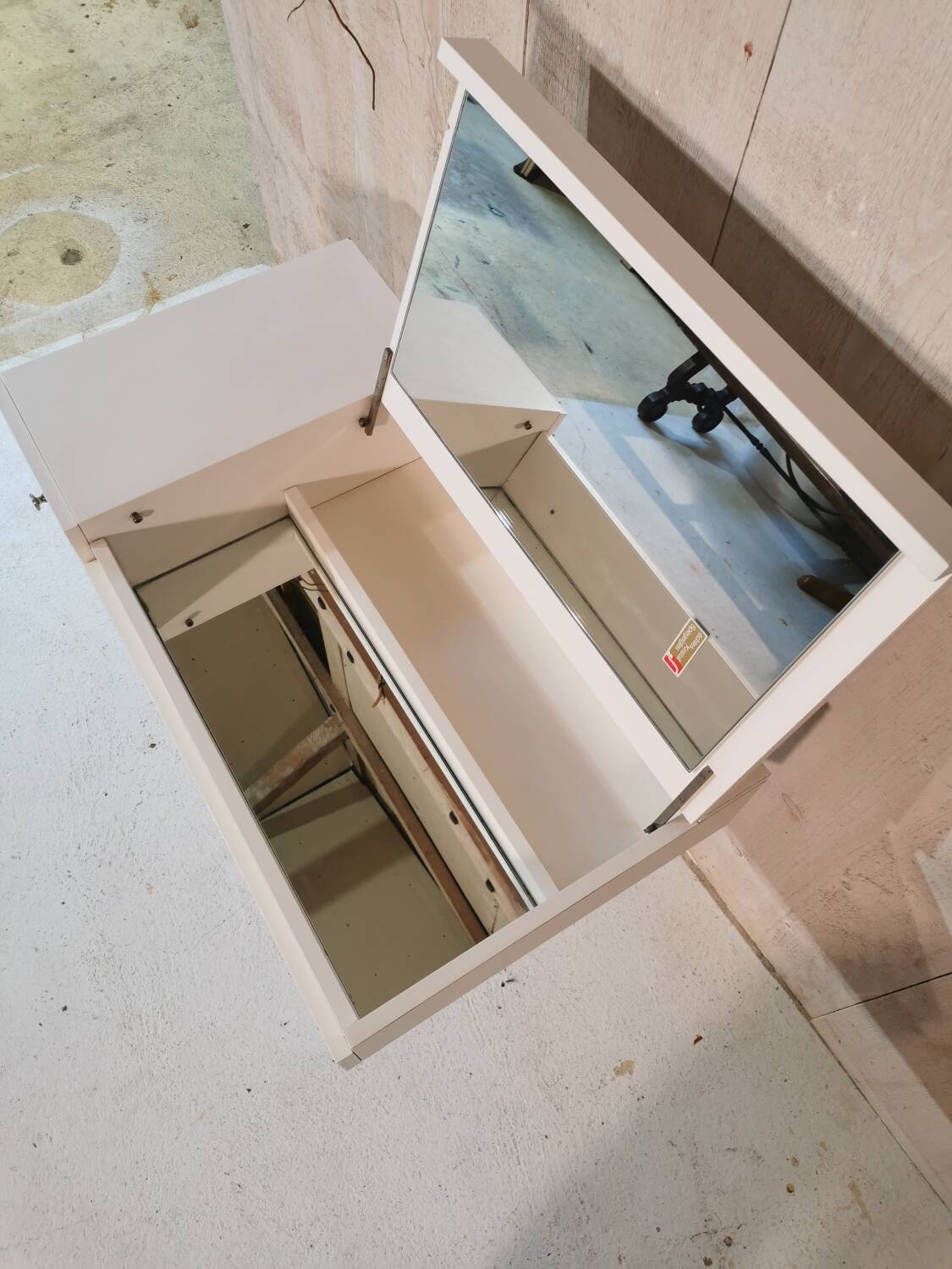 Vintage dressing table