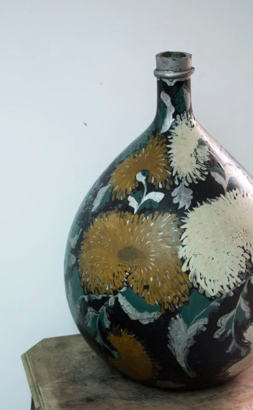 Dame Jeanne old painted