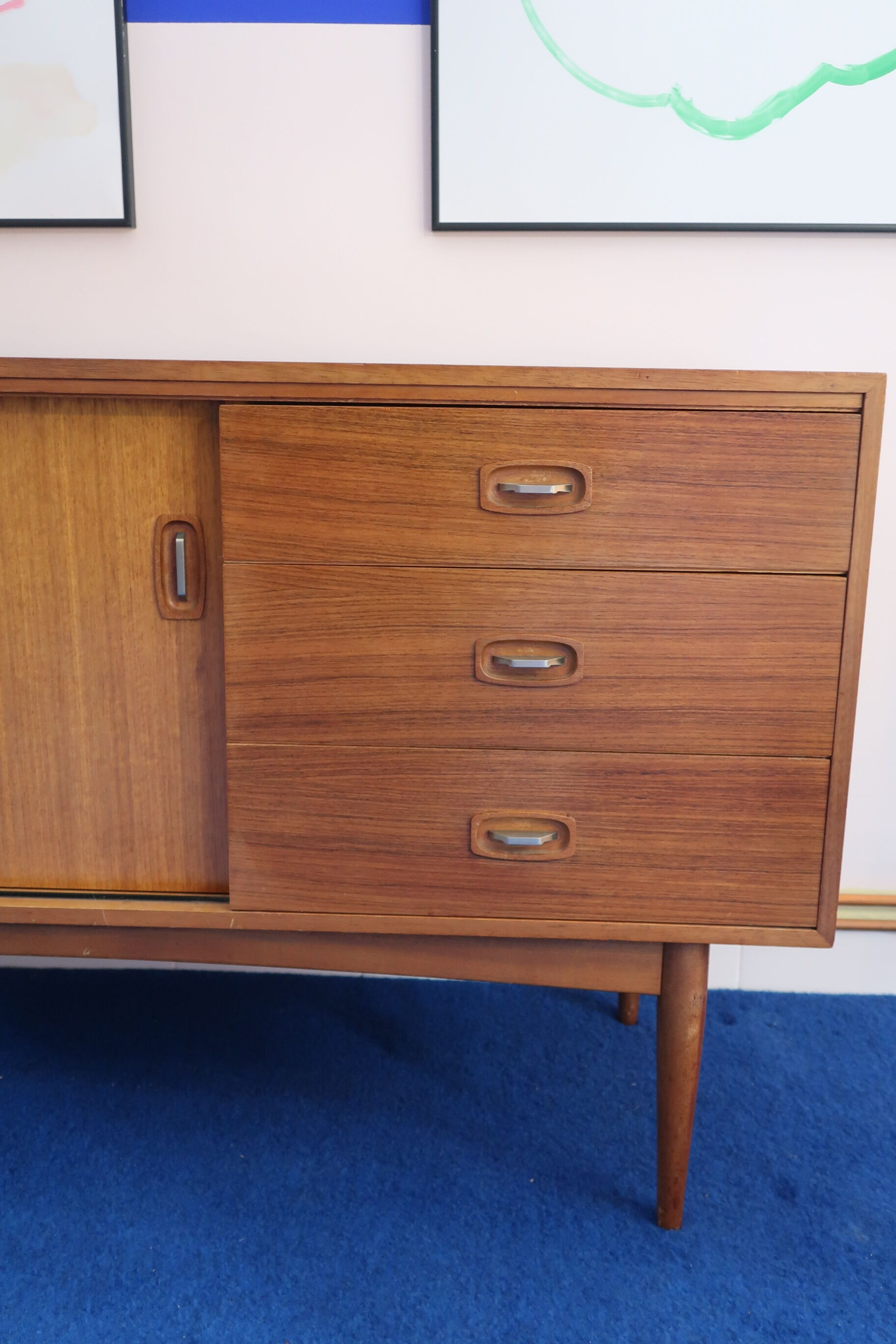 Teak row from the 60s, two sliding doors