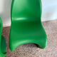 4 chaises Panton par Vitra