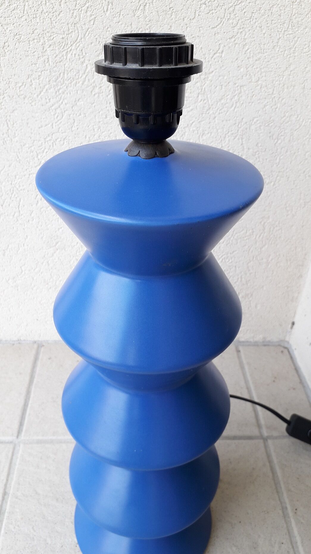 Pied de lampe bleu