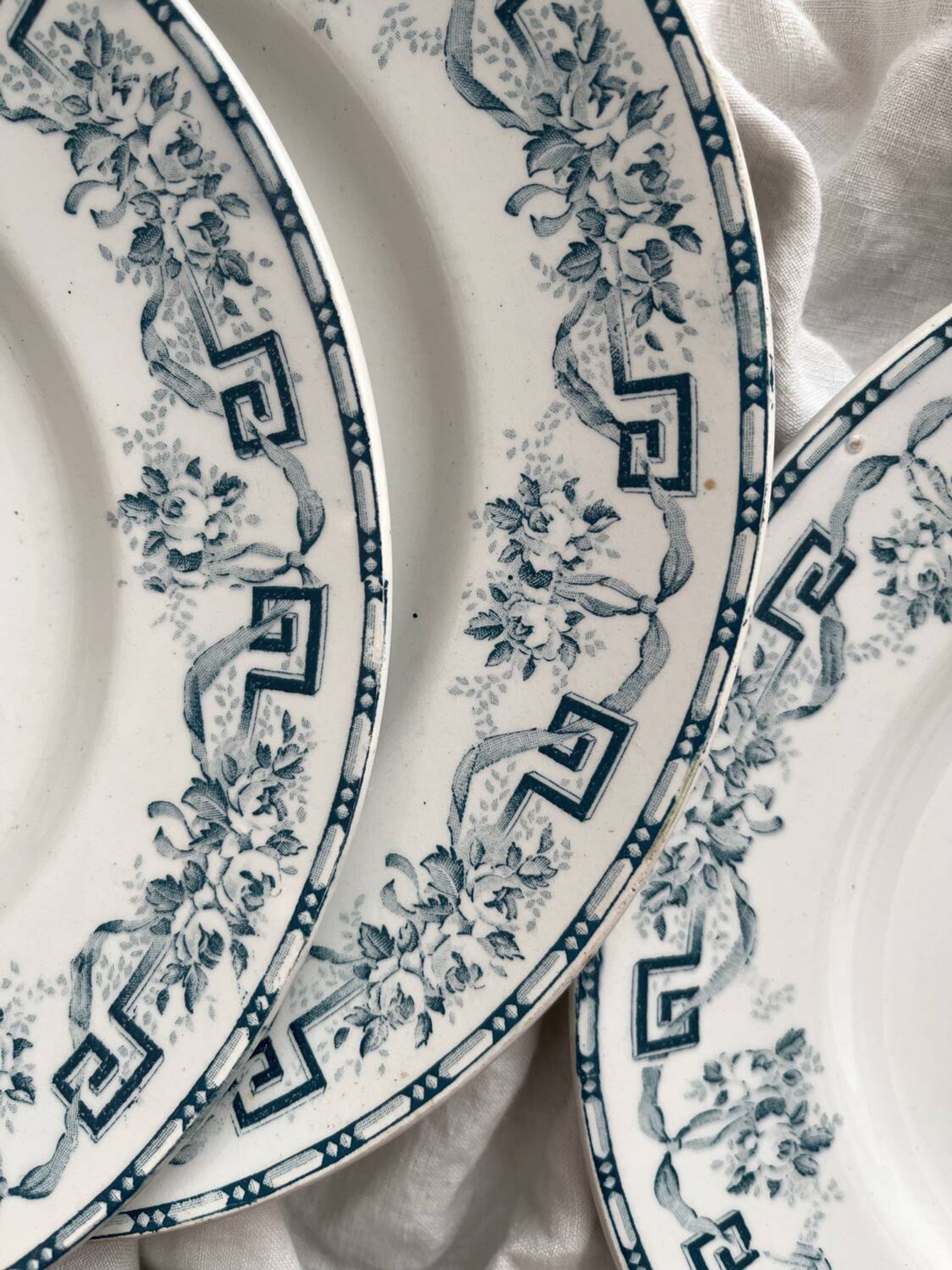 6 assiettes plates en terre de fer « Athènes » Saint Amand et Hamage