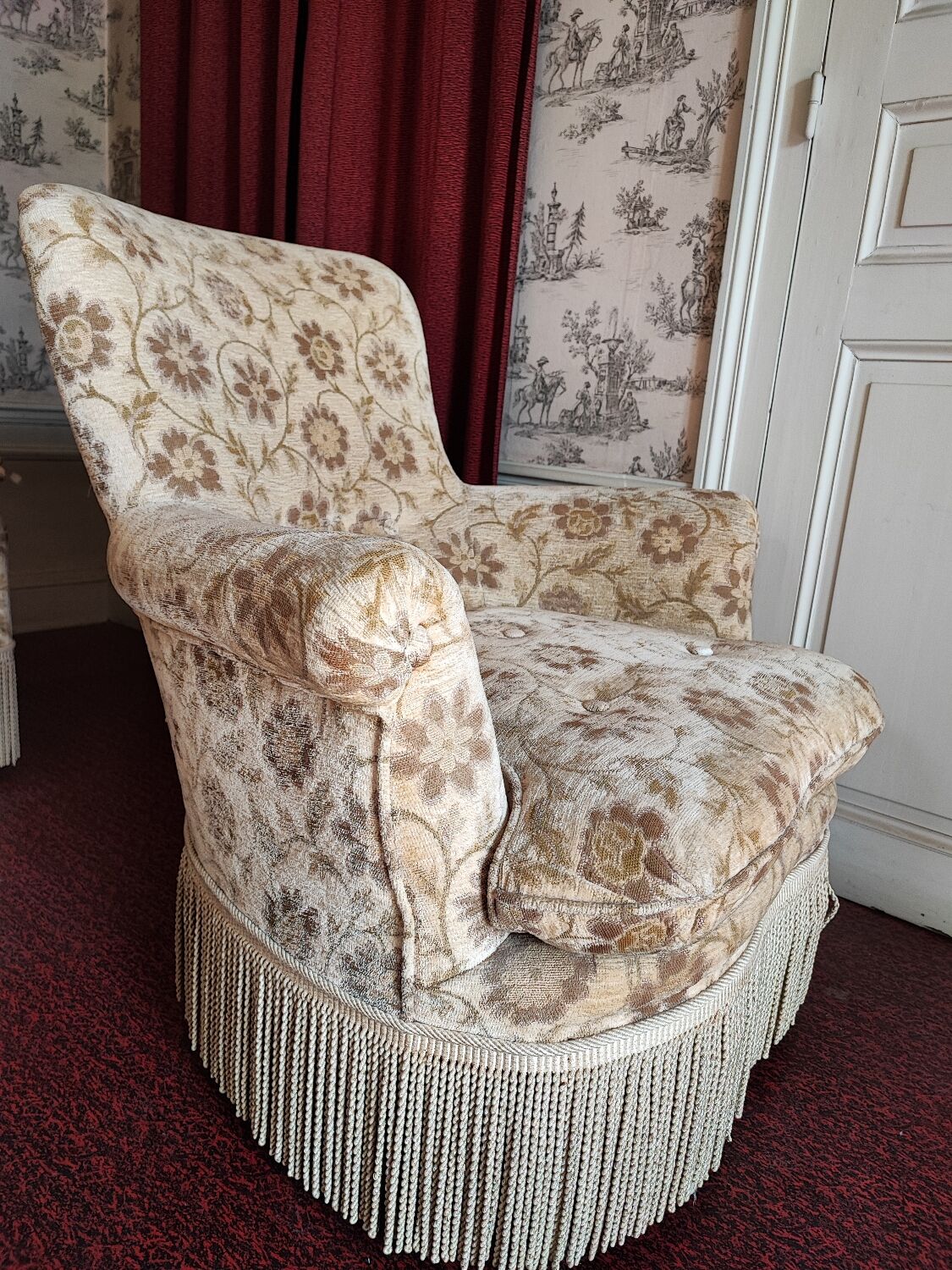 Vintage velvet toad armchair