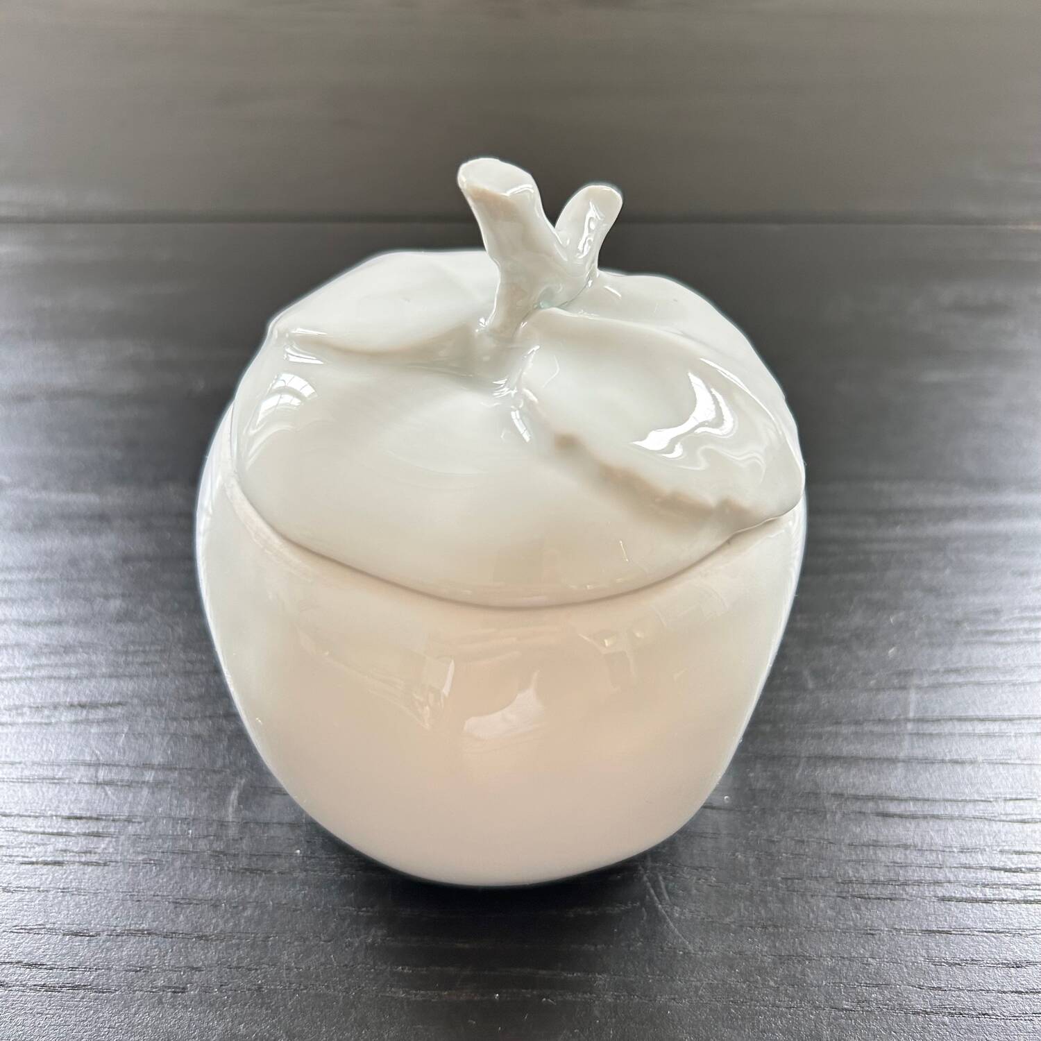 Porcelain apple sugar bowl