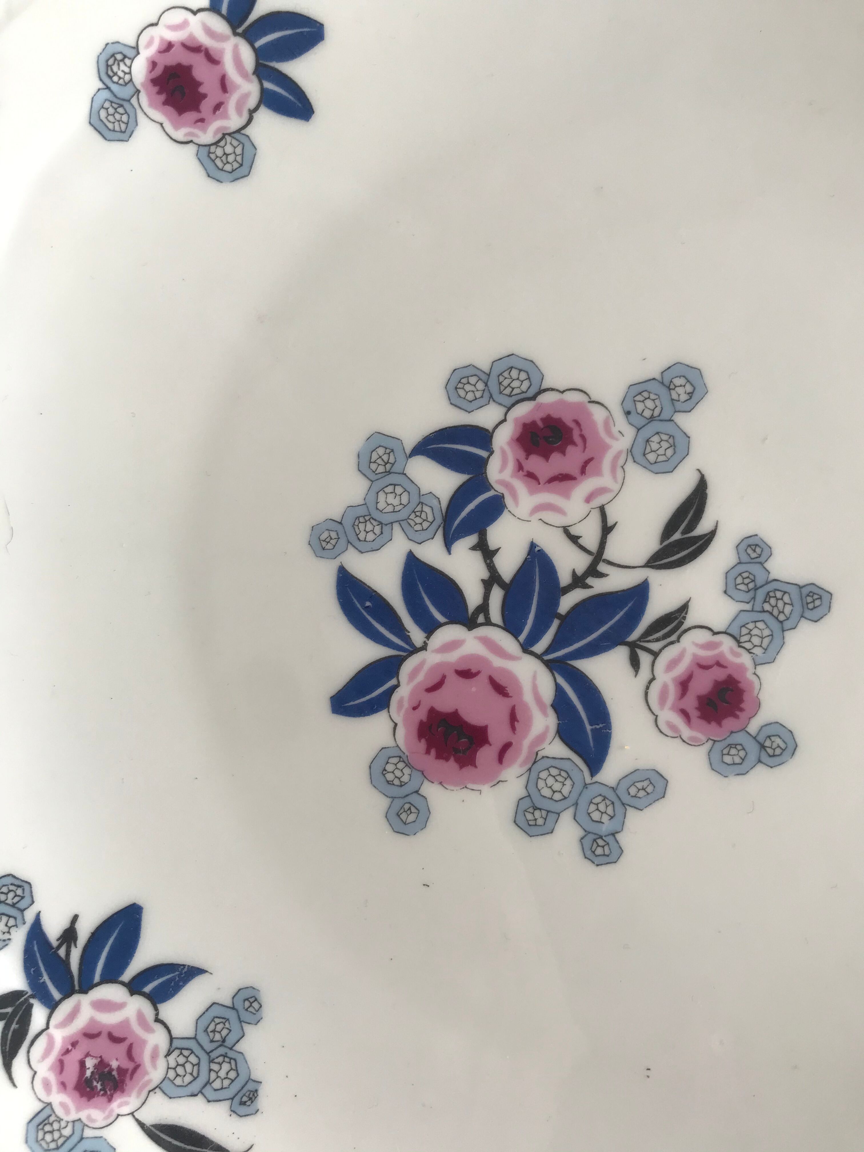 Porcelain dish
