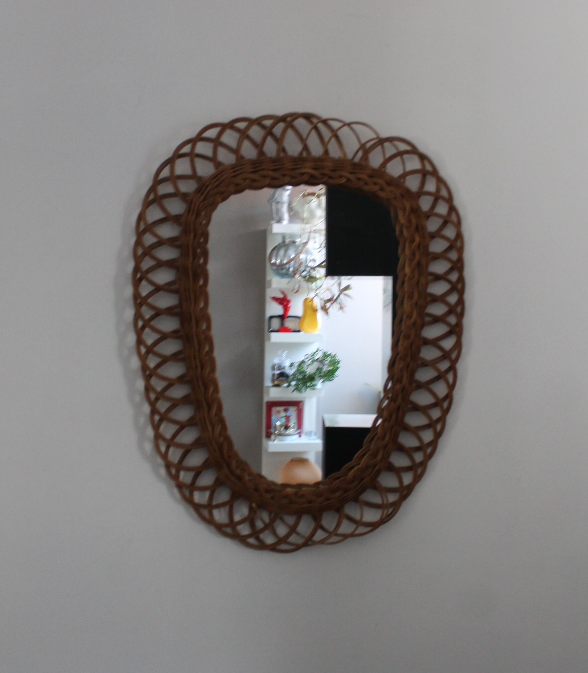 Vintage rattan mirror 66x51cm