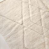 Moroccan Berber carpet blessed ouarain ecru plain with engraved diamonds 320x208cm