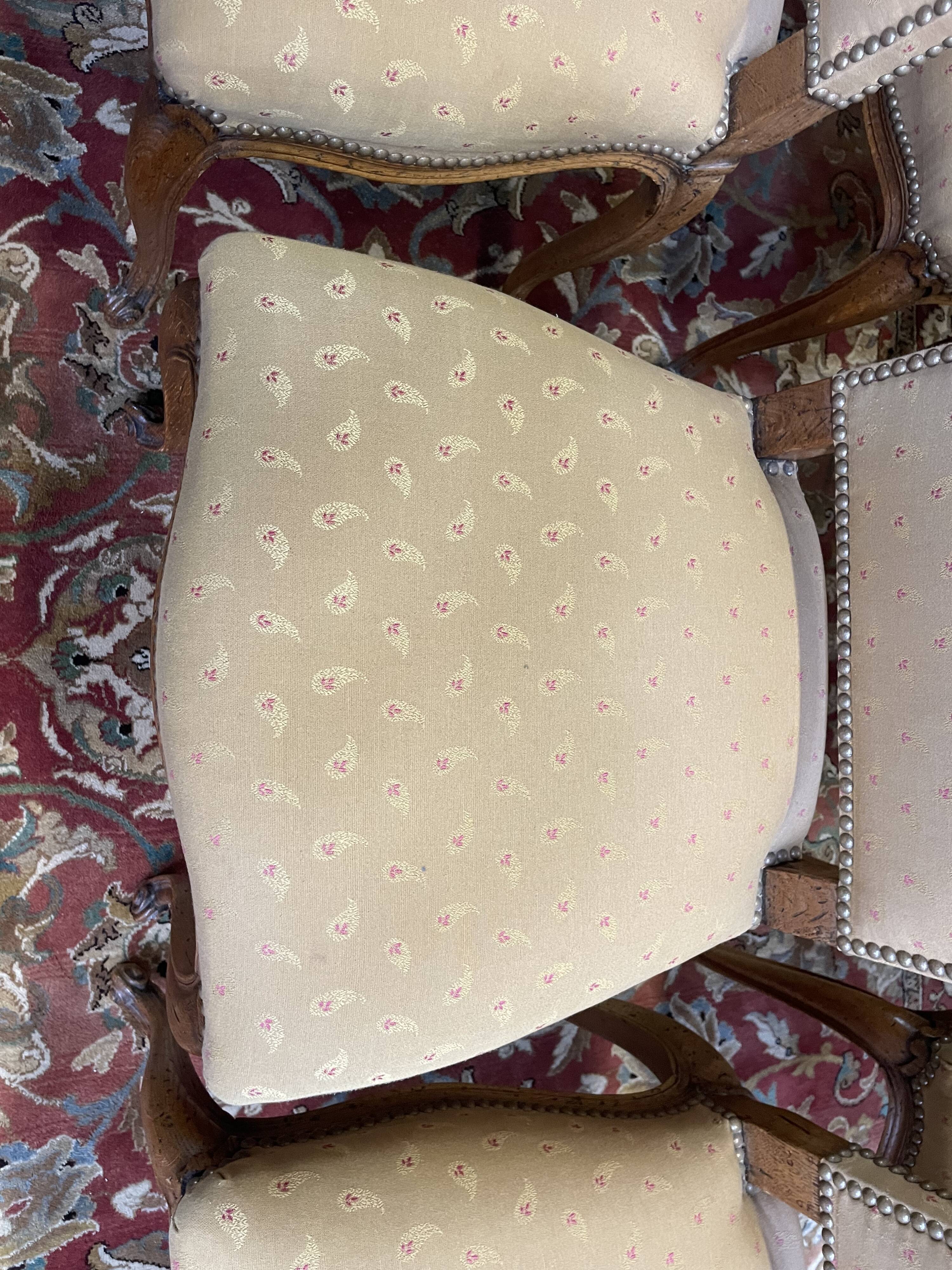 Suite of 6 Louis XV style chairs