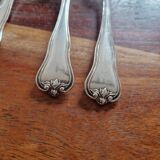 Christofle - Set of 7 dessert forks in the violoné palmette pattern.