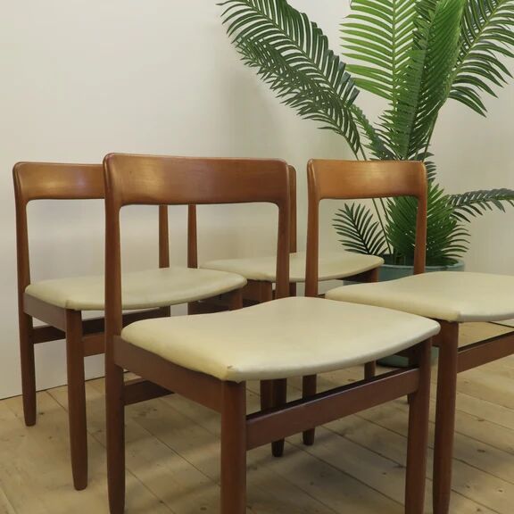 Set of 8 mid-century teak chairs, Denmark 1960.