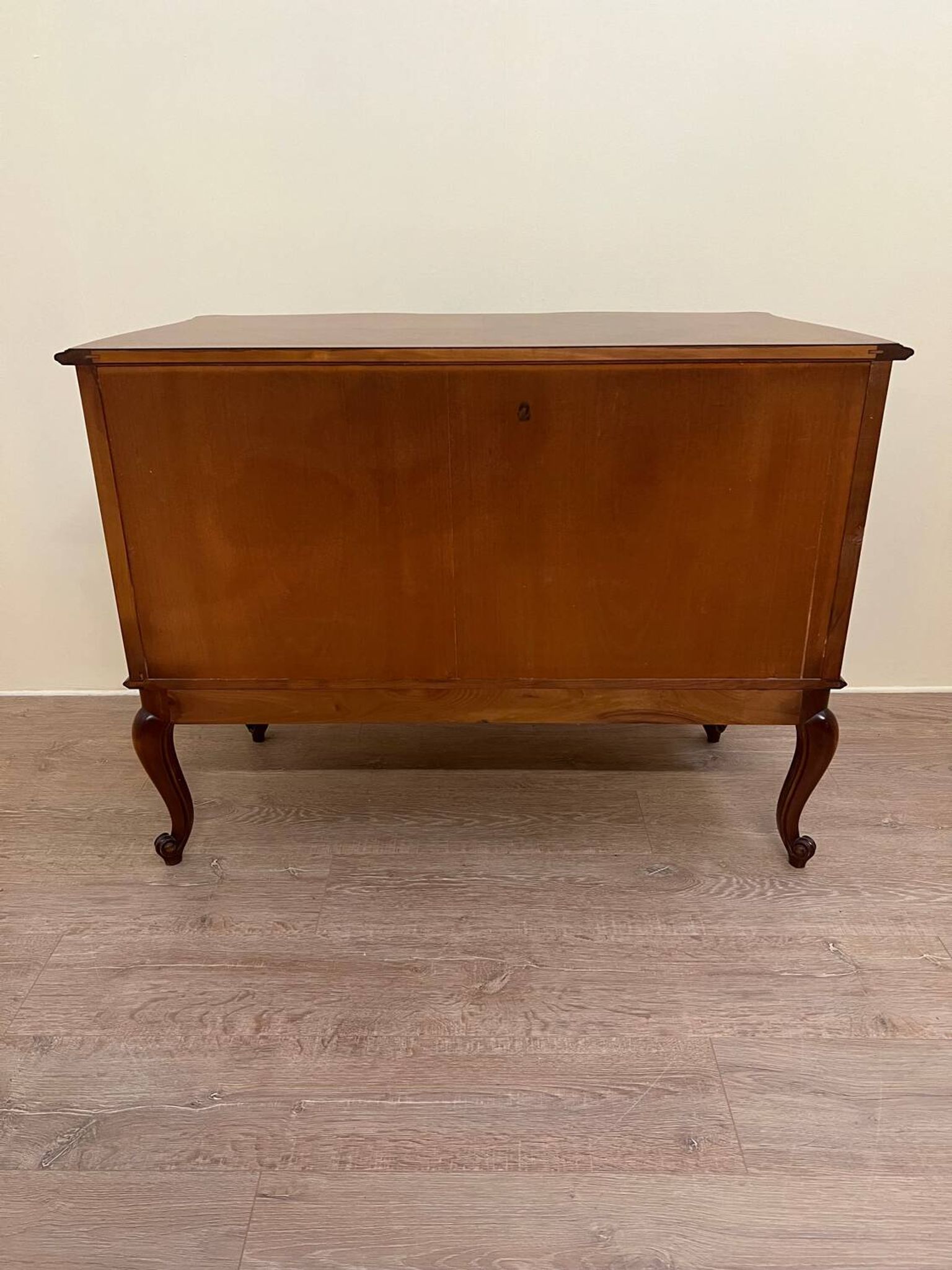 Louis XV style chest of drawers in cherry wood