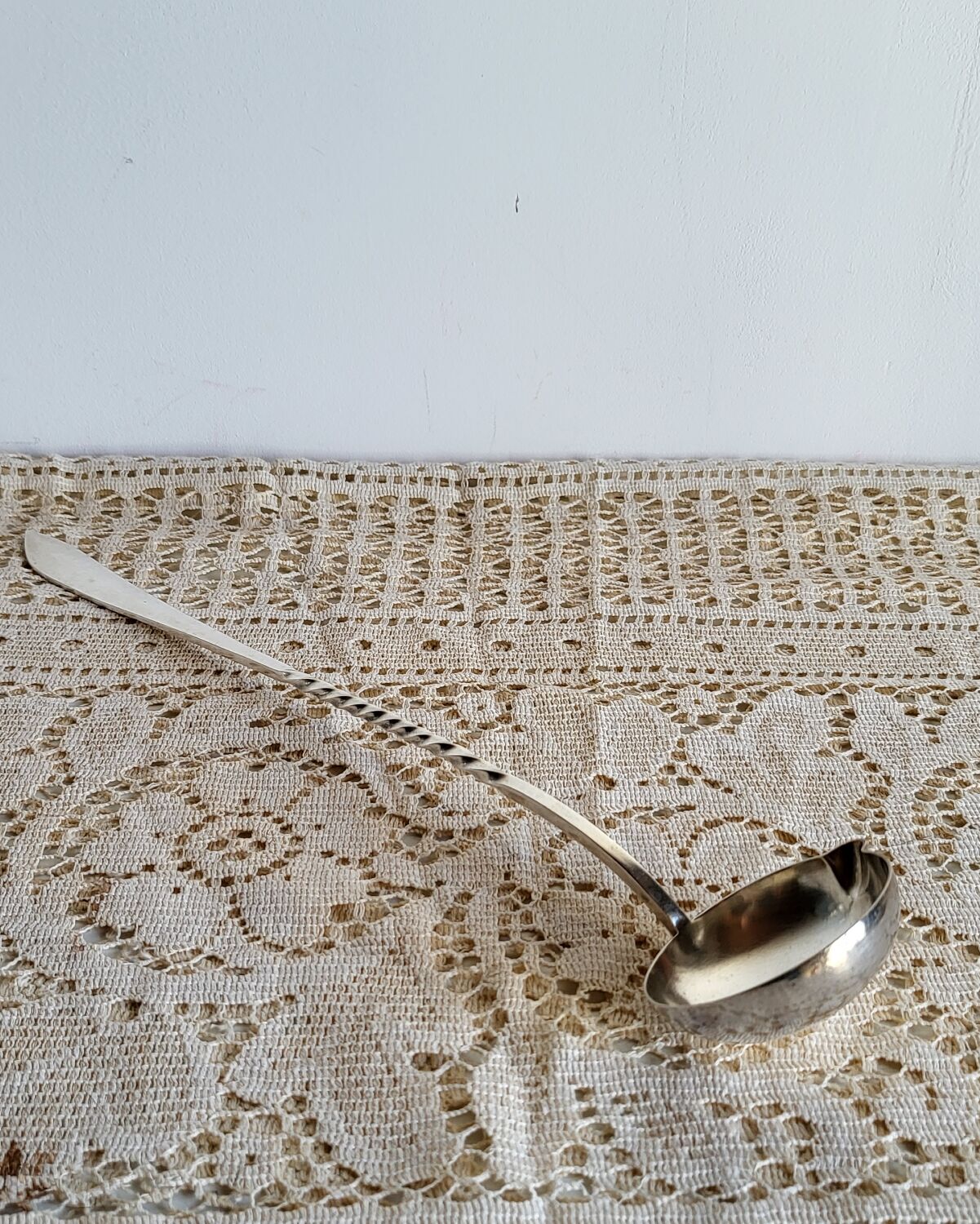Punch ladle, cocktail, in silver-plated cherry metal.