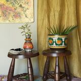 Paire de tabourets bas tripodes vintages en bois tourné