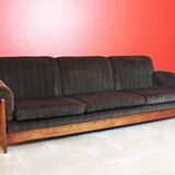 Large 1970 sofa by Saporiti