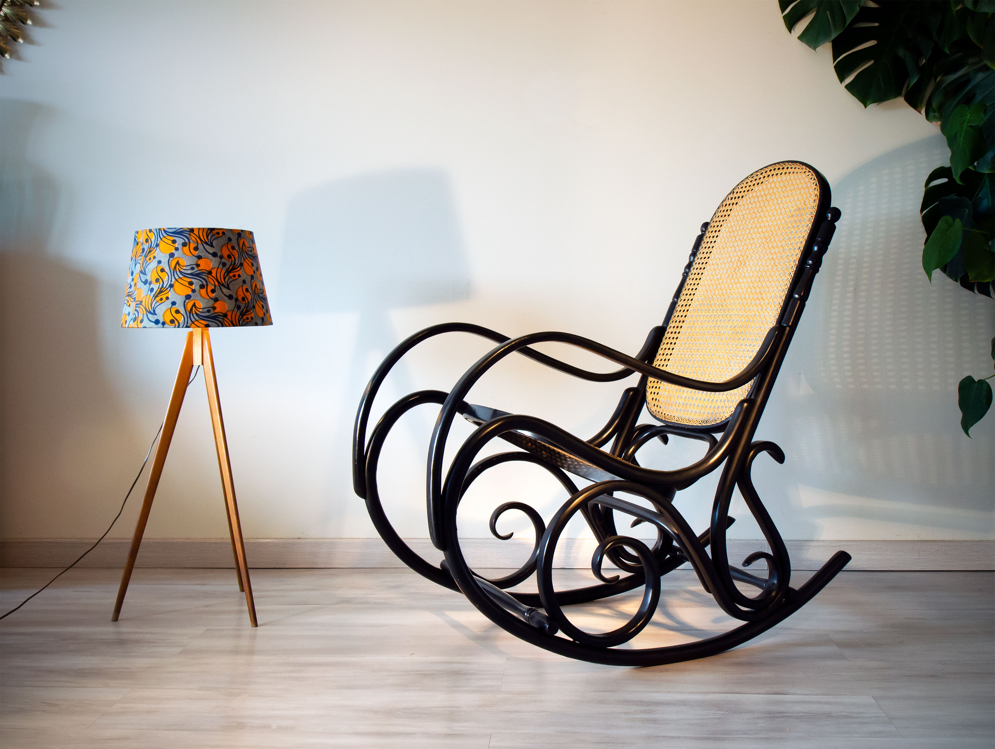 Rocking-chair black canned bentwood 1960-70