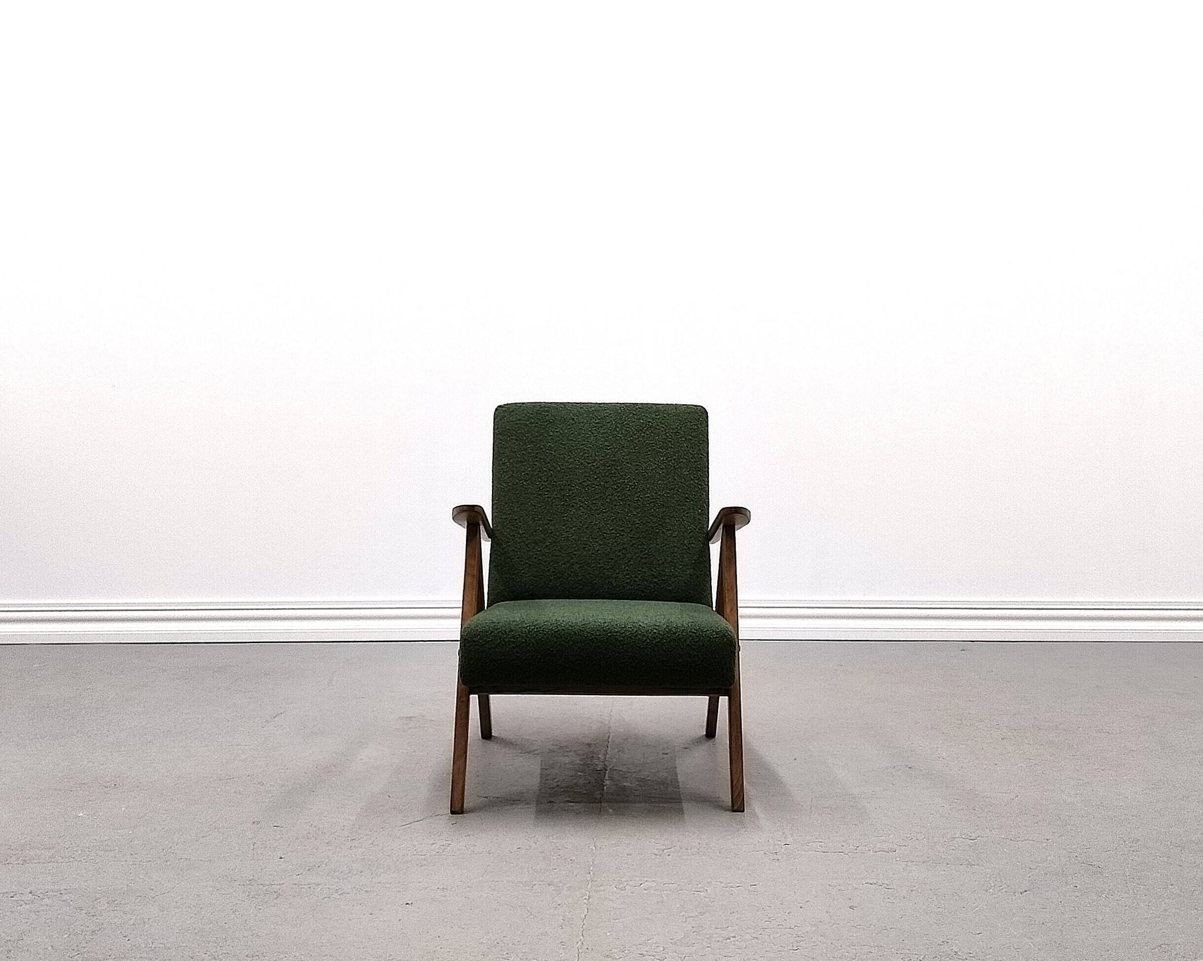 Mid Century Easy Chair Model B - 310 Var in Light Green Buckle