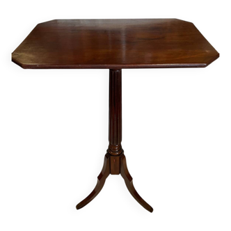 19th century mahogany pedestal table