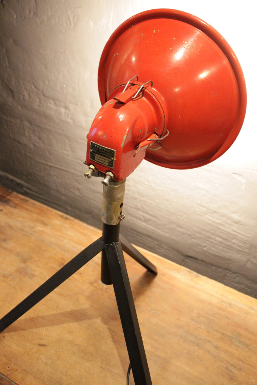 Projecteur d'aérodrome sur pied tripode