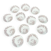 12 assiettes plates en terre de fer modèle Chasse