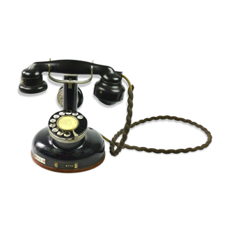 Bakelite column phone