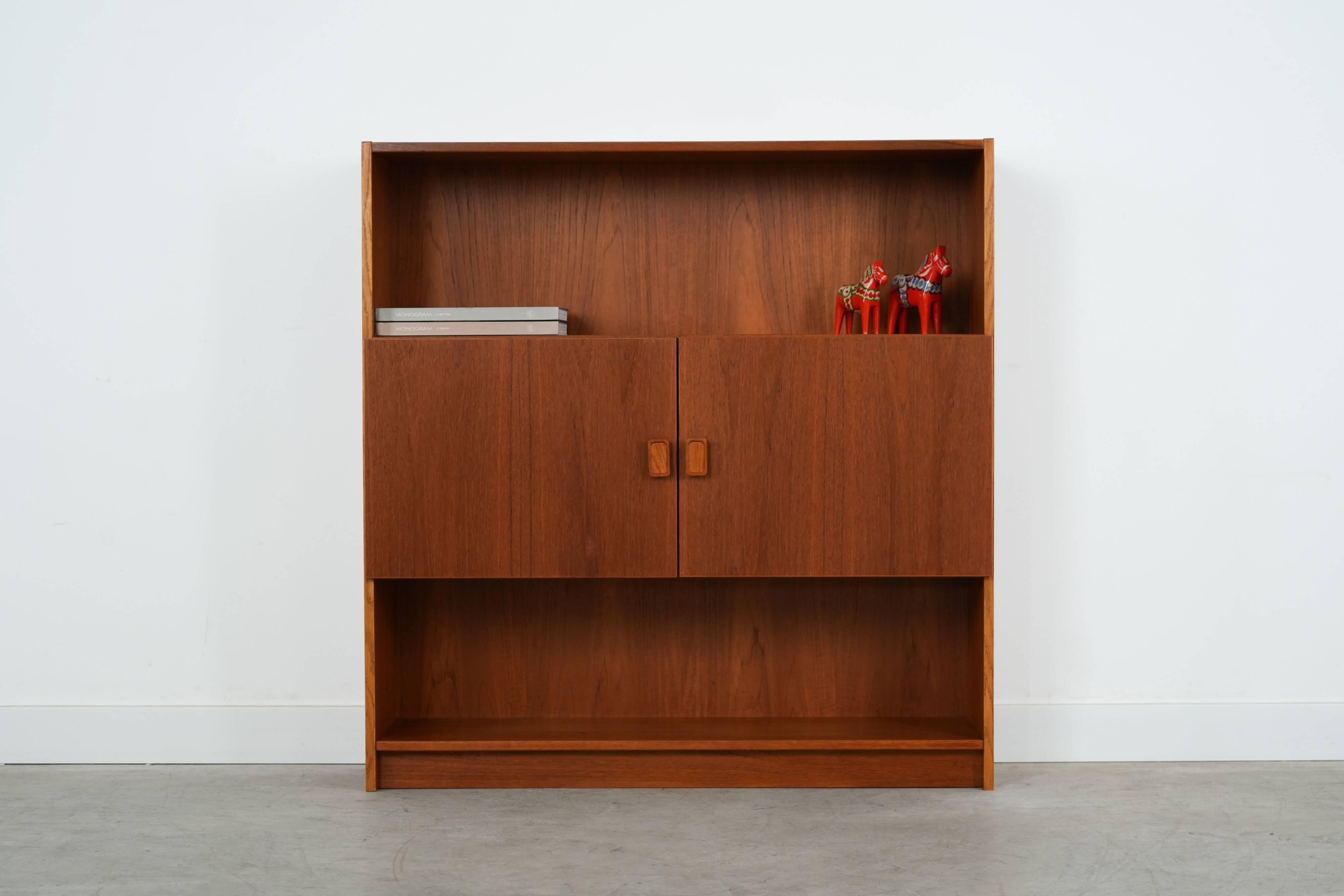Teak bookcase, Danish design, 1970s, production: Denmark
