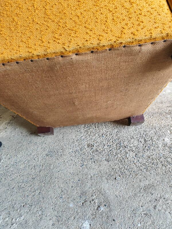 Fauteuil club jaune moutarde