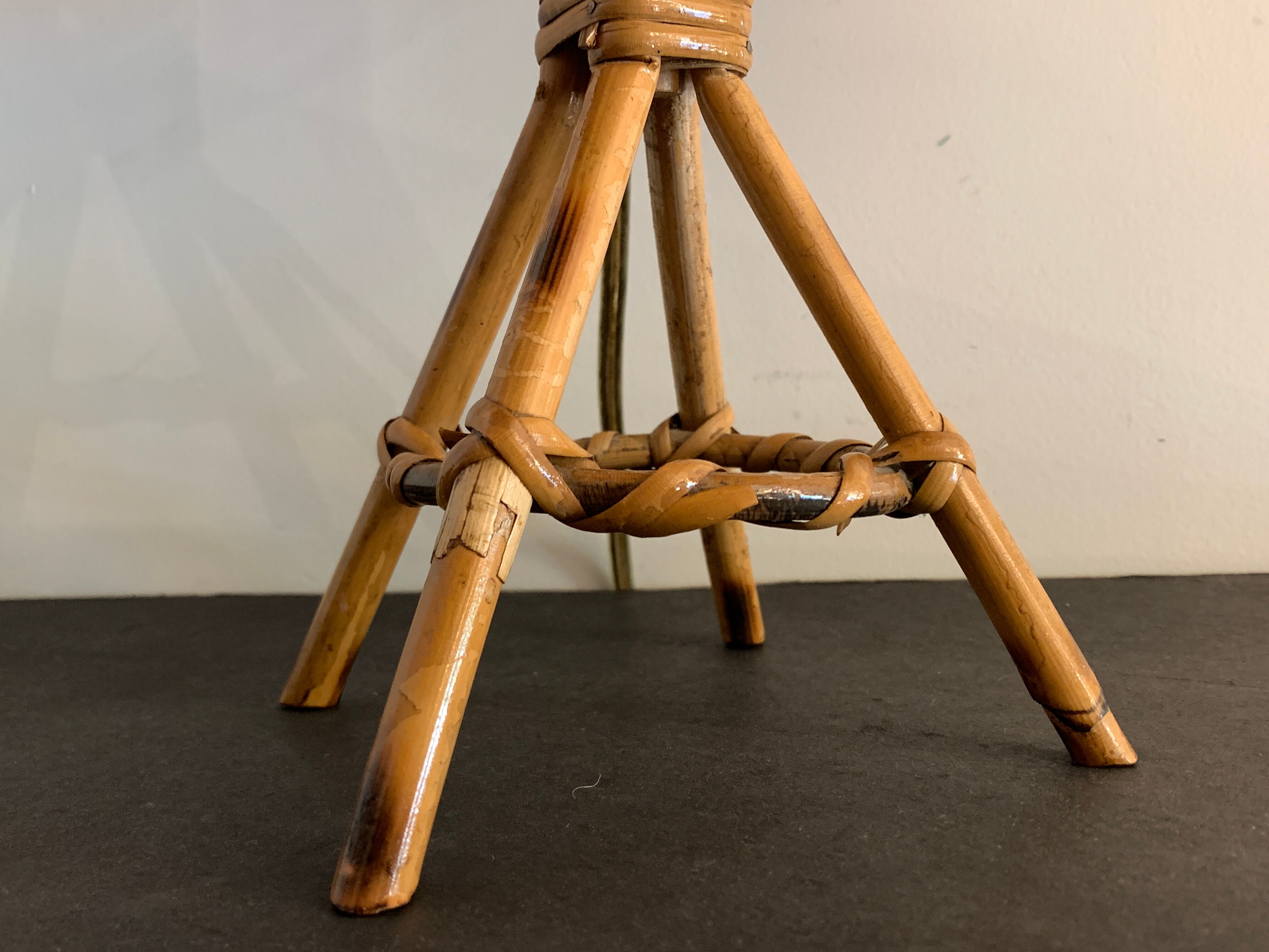 Rattan lamp in the shape of an ellipse Louis Sognot 1950