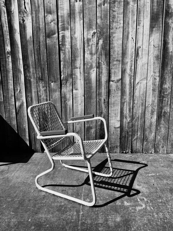 Vintage chair in steel wire on sled base, 1970s